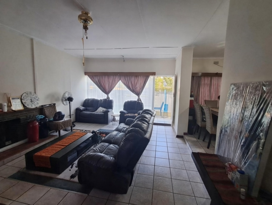 To Let 4 Bedroom Property for Rent in Bedelia Free State